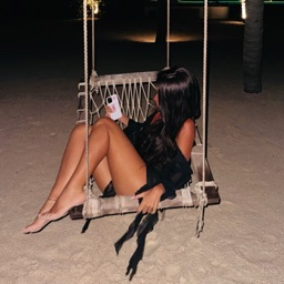 Discovery icon for 👜 ⋯ desirable ⊹ hub ﹒ apms ﹒ owns Discord server